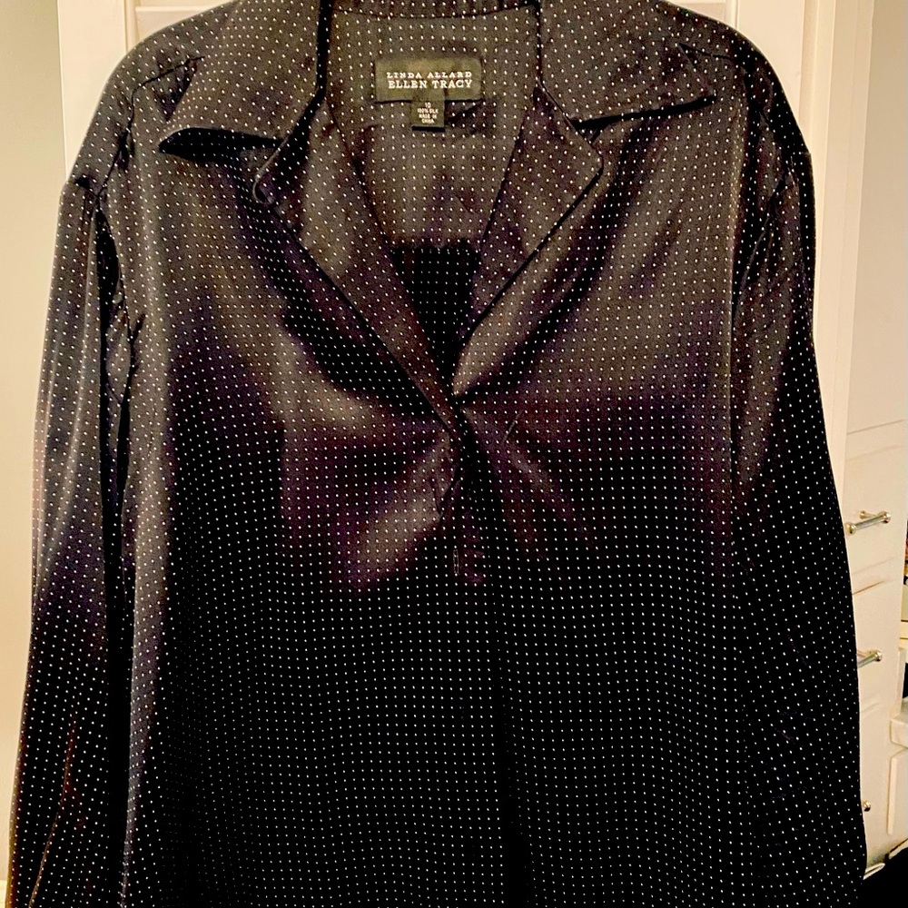 Black satan Ellen Tracy blouse